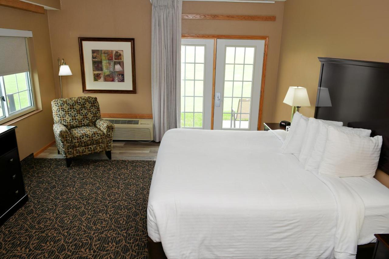 Cobblestone Inn & Suites - Denison | Majestic Hills Ngoại thất bức ảnh
