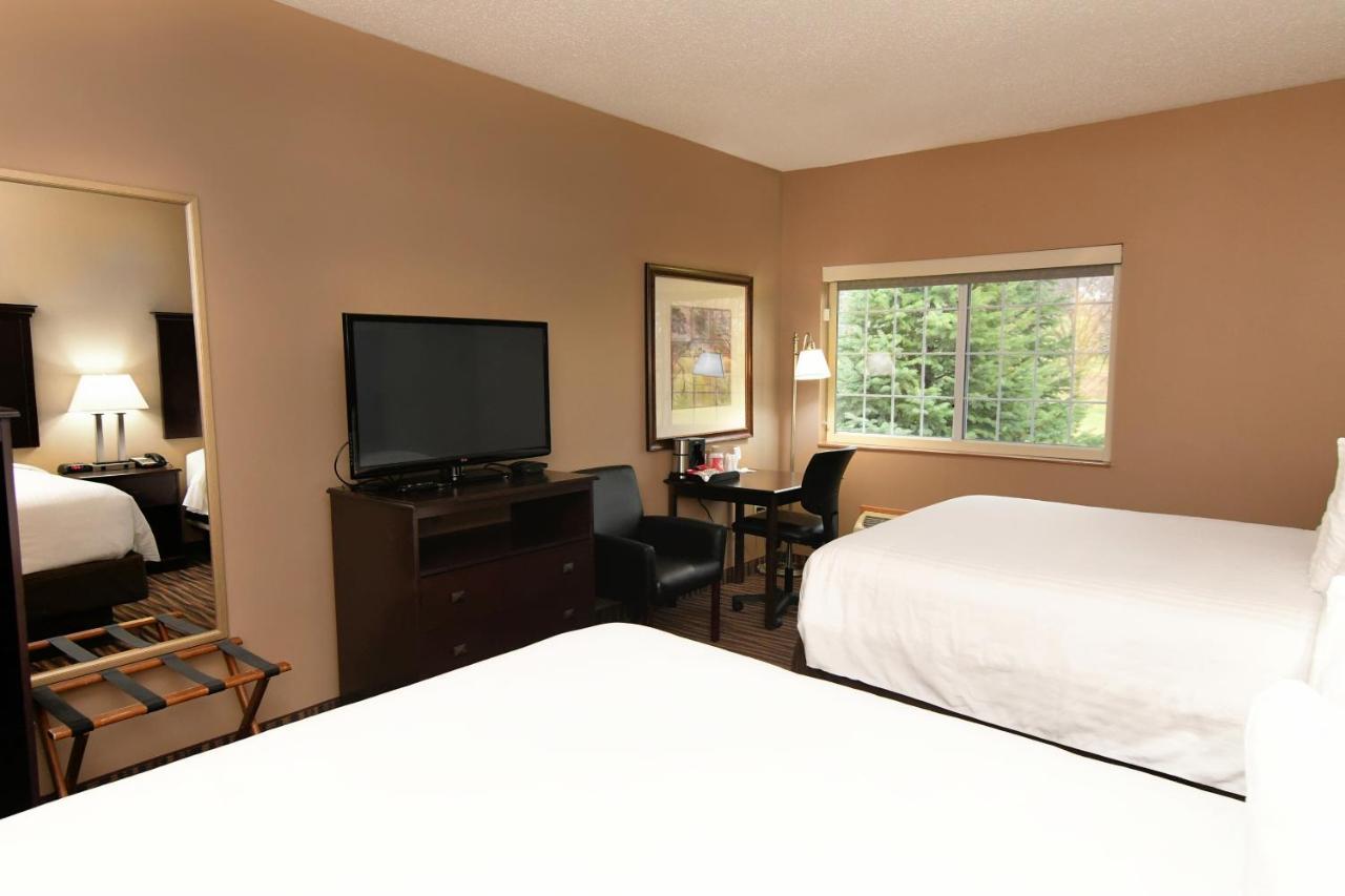 Cobblestone Inn & Suites - Denison | Majestic Hills Ngoại thất bức ảnh