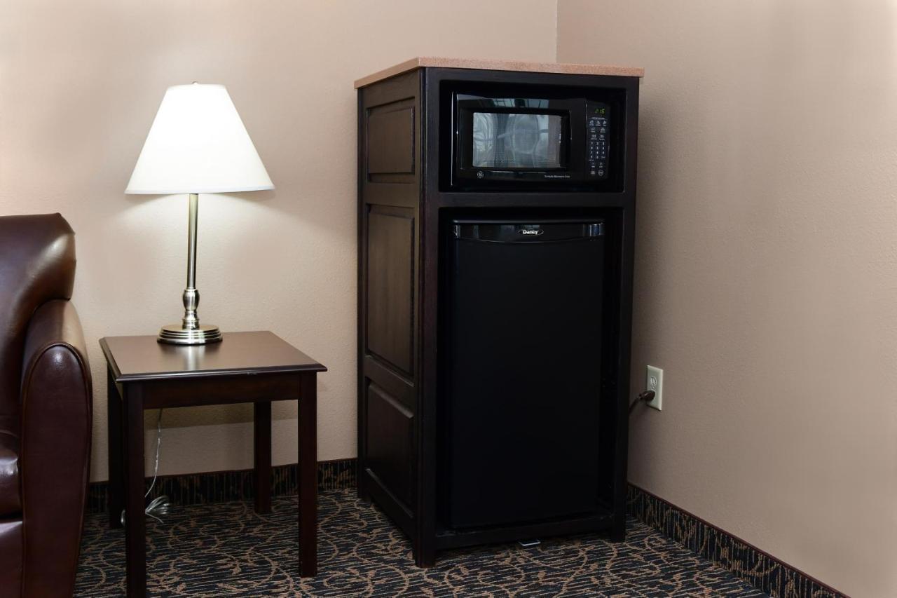Cobblestone Inn & Suites - Denison | Majestic Hills Ngoại thất bức ảnh