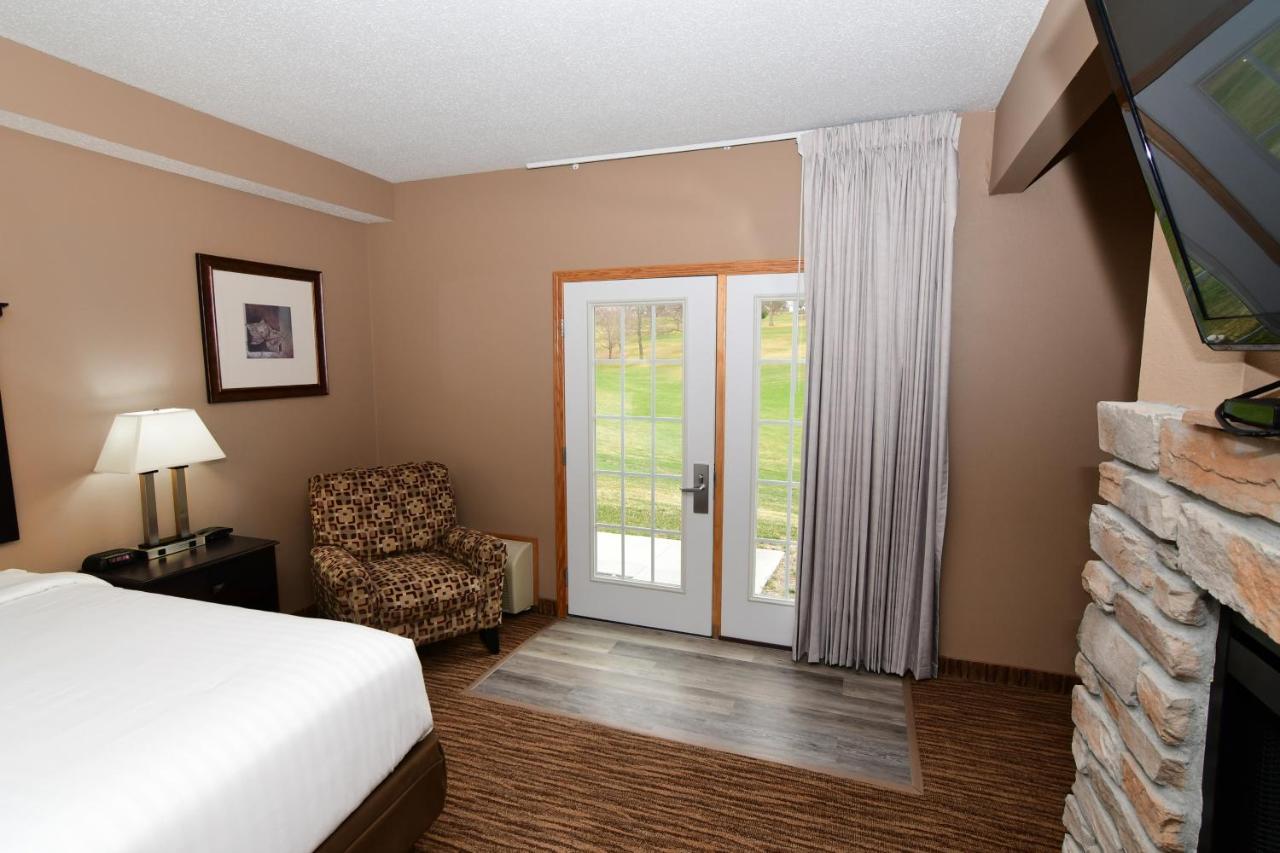 Cobblestone Inn & Suites - Denison | Majestic Hills Ngoại thất bức ảnh